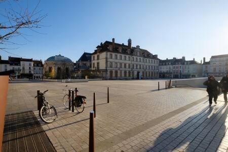 Apartmán Le Petit France - Hyper Centre De Fontainebleau - Proche Insead Exteriér fotografie